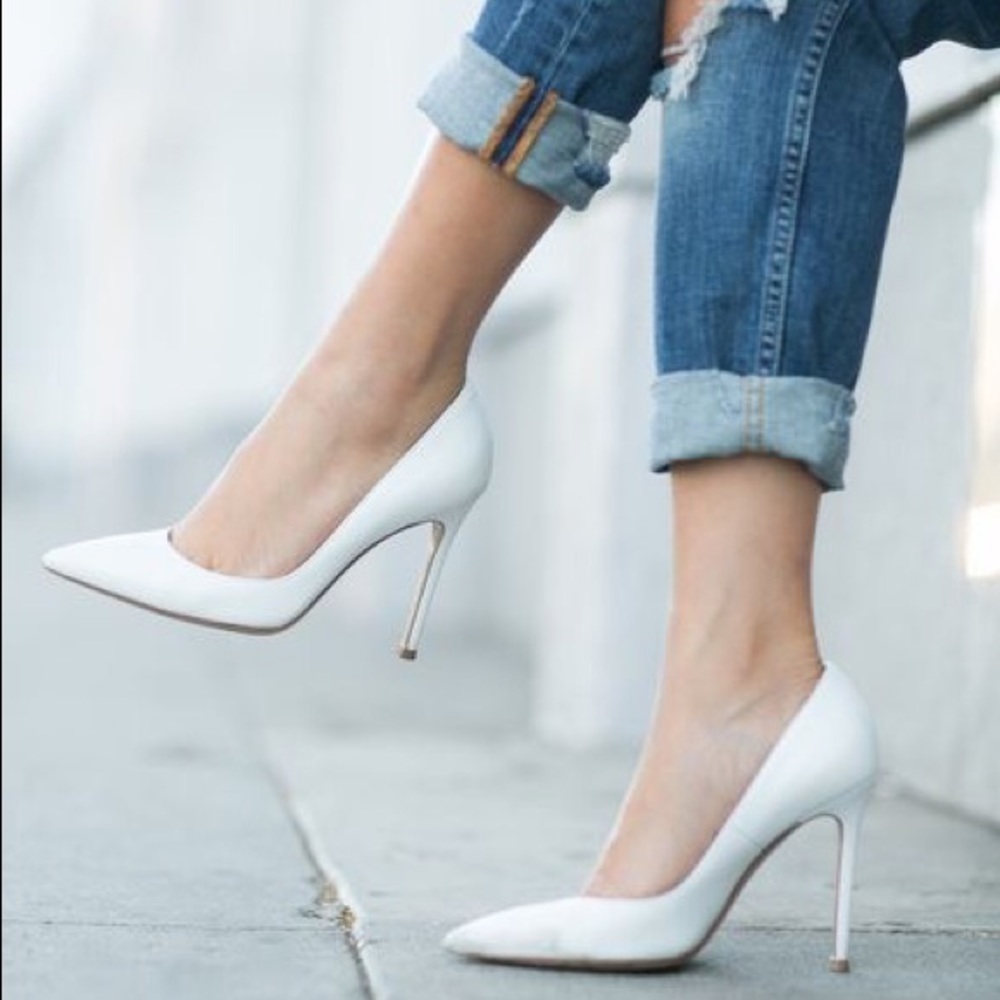 White Pointed Toe Pump